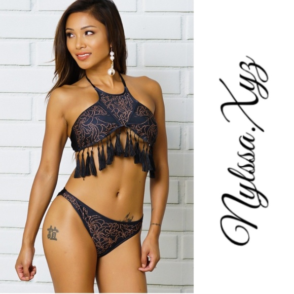 2 PIECE SWIMSUIT BIKINI WITH TASSEL & DESIGN - Picture 2 of 5